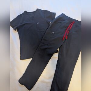 Figs Technical Collection Scrub Top in Black